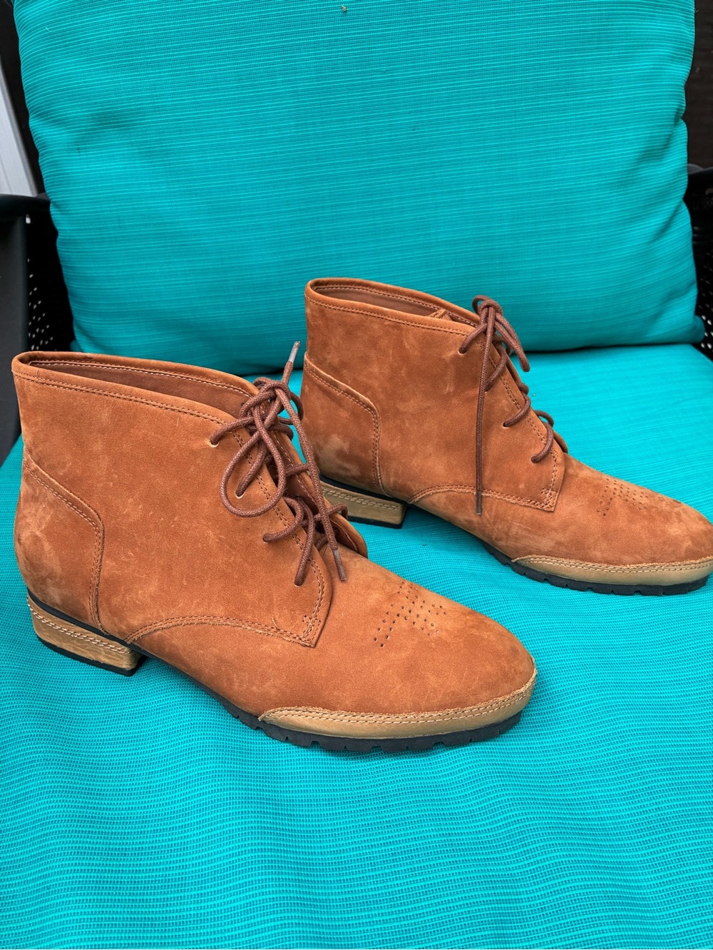 Women’s Suede Lace-Up Ankle Boots in Rust New in Box